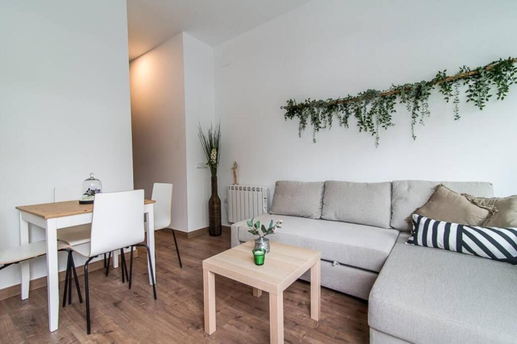 #15Pin-1 Apartamento De Un Dormitorio En Tetuan Madrid Eksteriør bilde